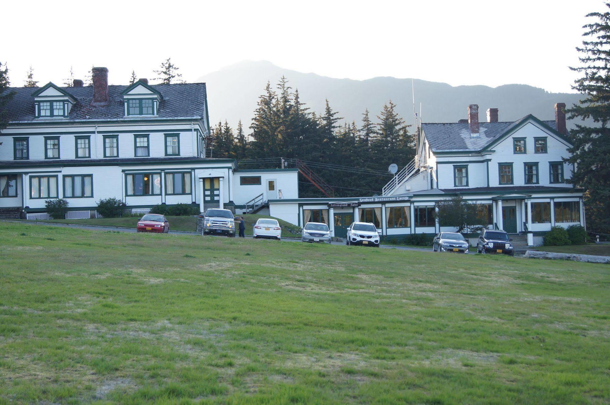 Hotel Halsingland Хайнс Екстериор снимка